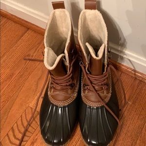 Esprit duck boots